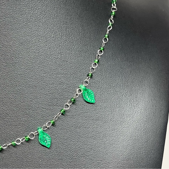 VTG Green Leaf Delicate Link Chain Necklace 16" - Picture 3 of 6